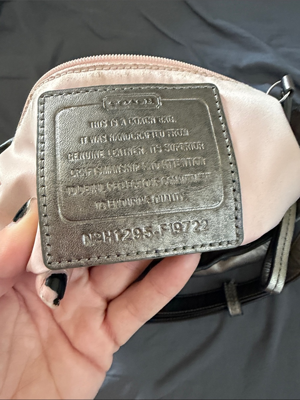 Coach Metallic Silver Chain Duffel Leather Shoulder Bag Y2K - Picture 4 of 8